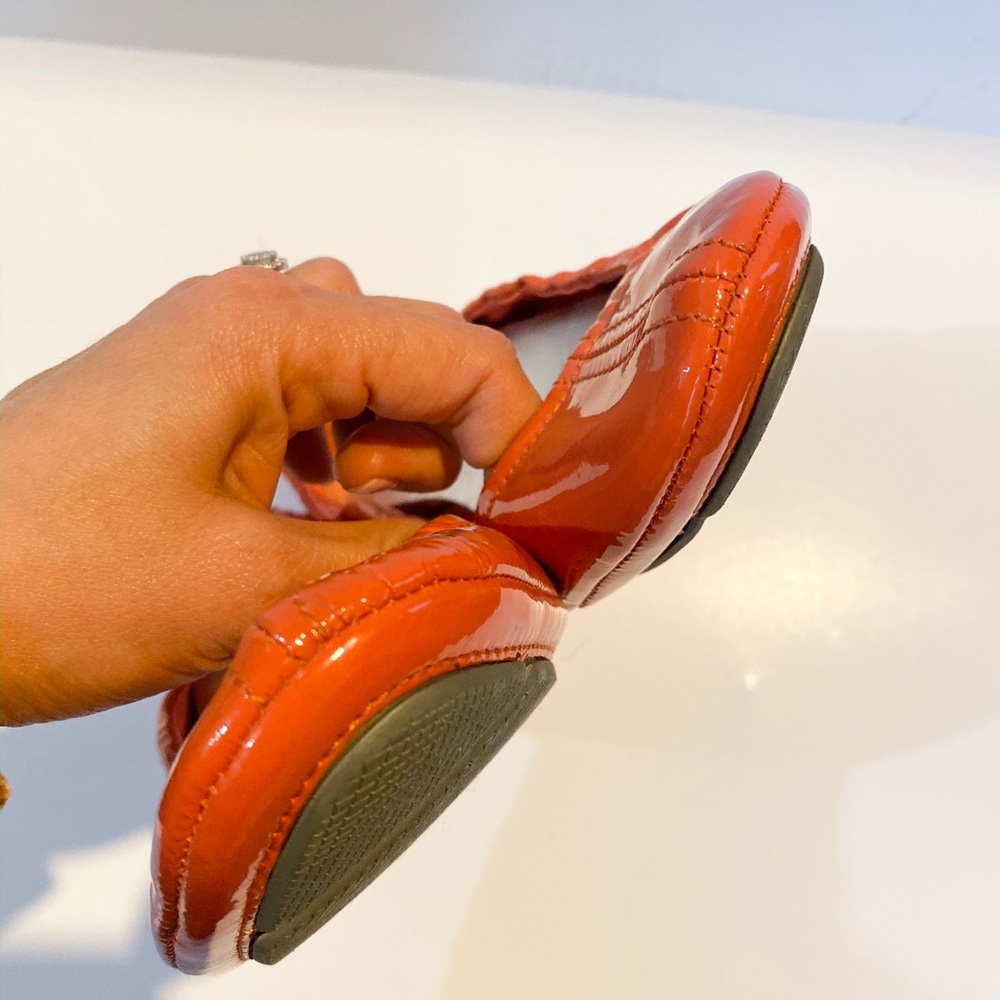 Authentic PRADA Ballet Flats in Patent Orange - Picture 3 of 7